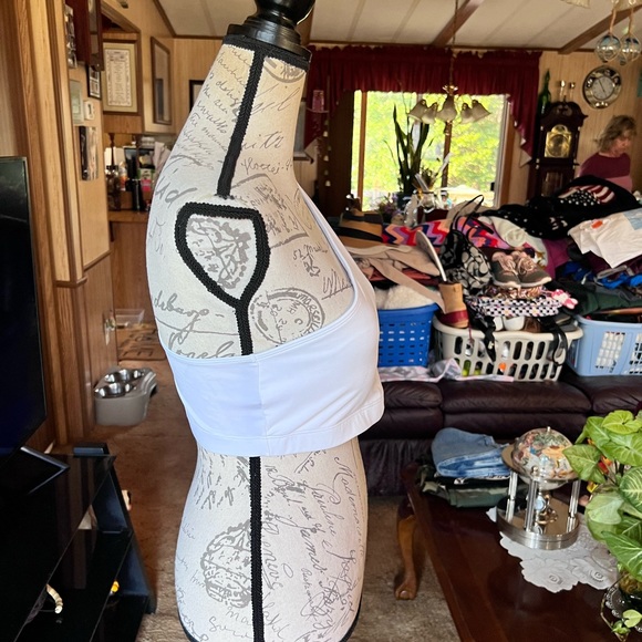 NWT Victoria Secret Pink Sport ultimate lightly lined one shoulder white bra. - Picture 6 of 15